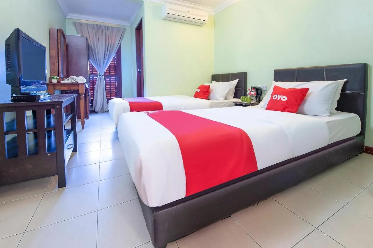 Oyo 90340 Morten Villa Malacca